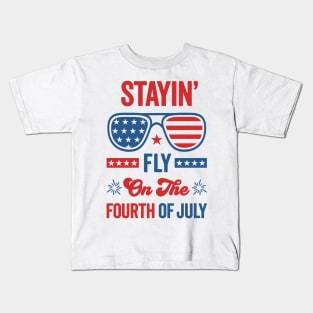 Independence Day Vibes: Stayin' Fly On the 4th of July with Patriotic American Flag Sunglasses Kids T-Shirt